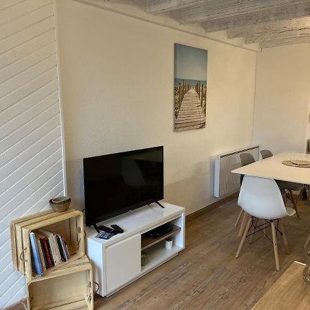 Maisonnette A 300 M Du Lac De 비스카로세 외부 사진